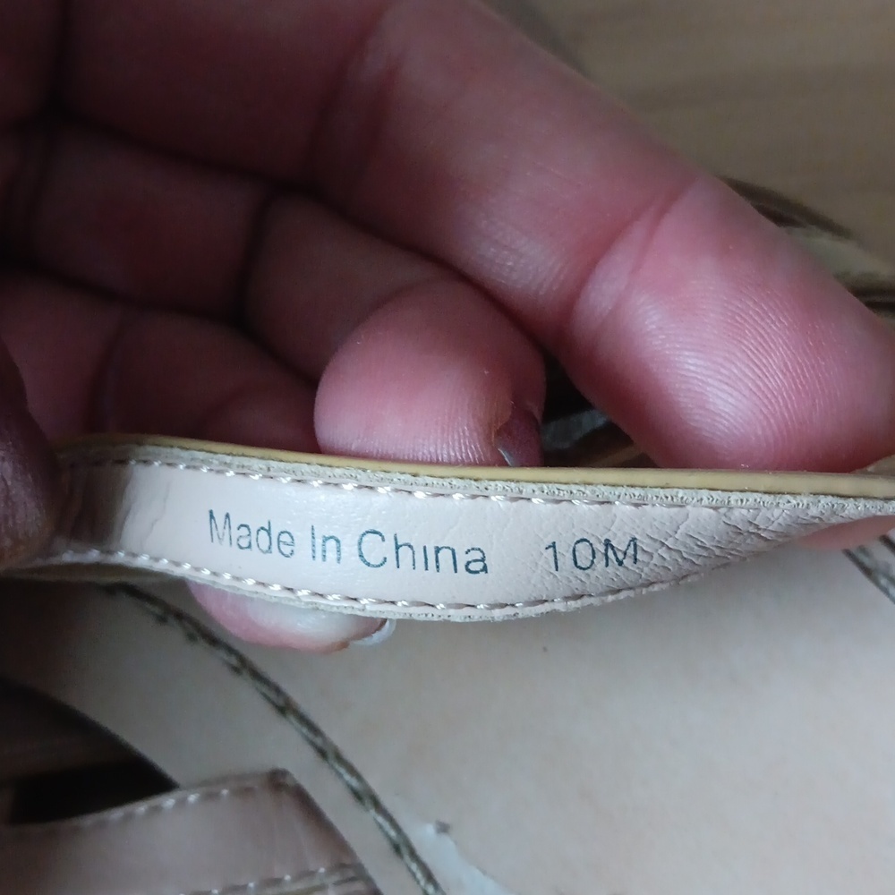 NEW Kate Spade New York Carol Leather Thong Sandal Size 10 - Picture 9 of 9